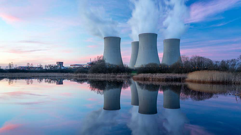 Die-Top-7-der-Uran-Aktien-2022-Uran-als-Energierohstoff-Atomkraftwerk